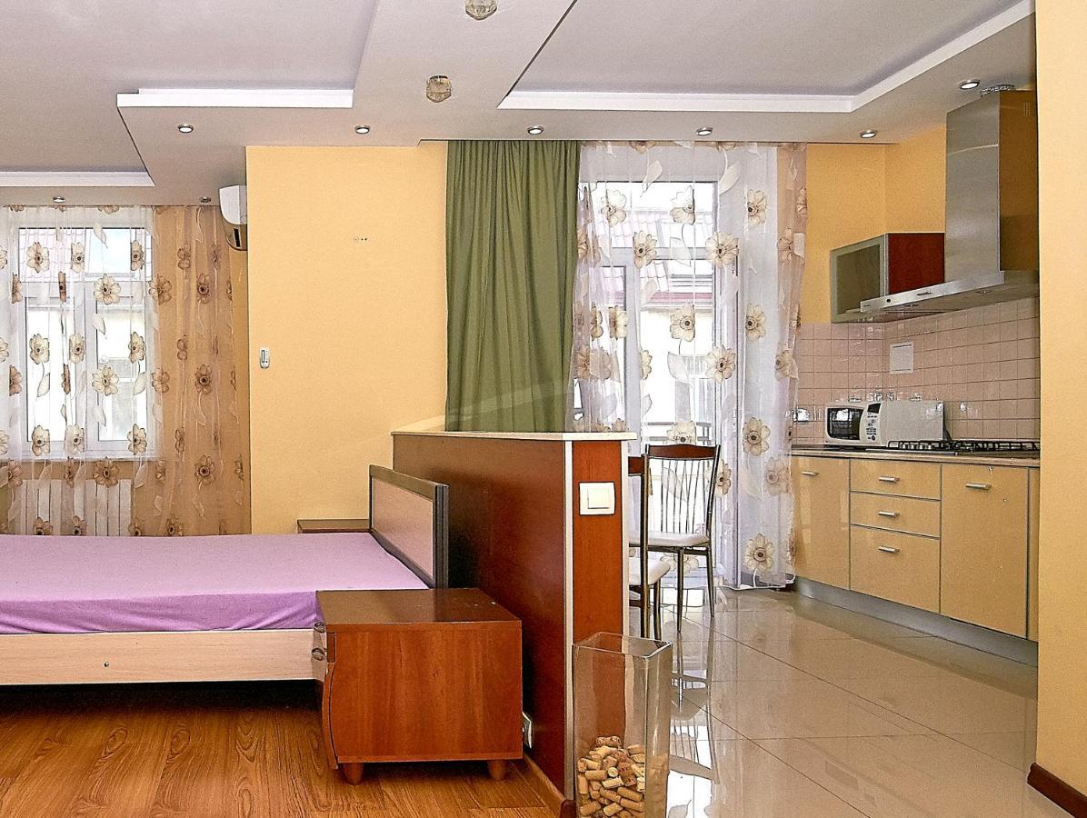 Inn Home Apartments-Olimpiysky Stadium Area Kiev Ngoại thất bức ảnh