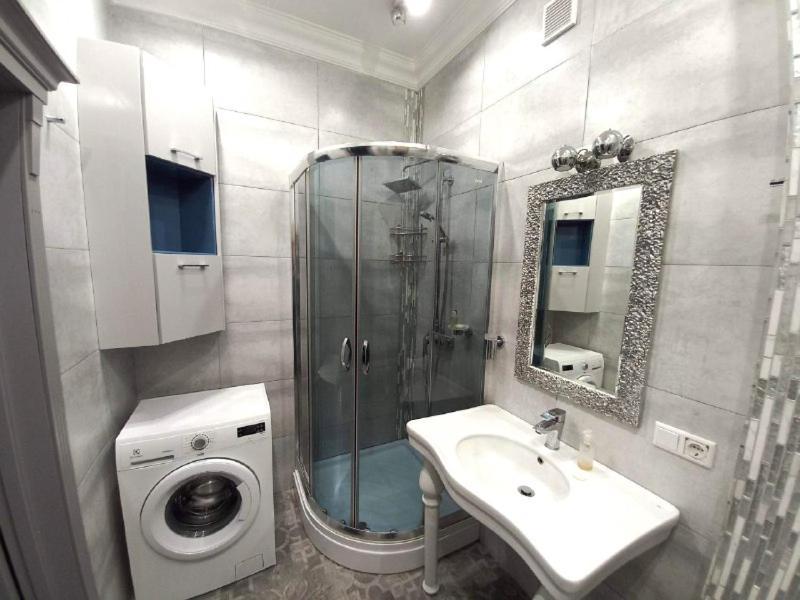 Inn Home Apartments-Olimpiysky Stadium Area Kiev Ngoại thất bức ảnh